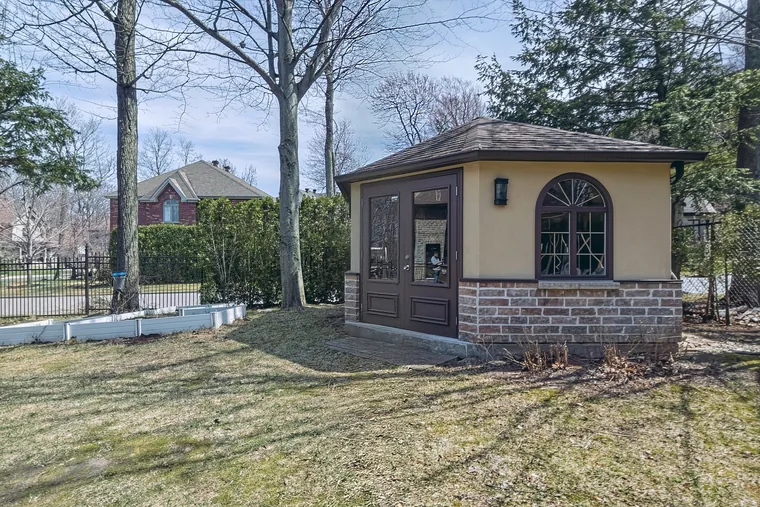 Pavillon de jardin — photo de fiche livrée par Revelio